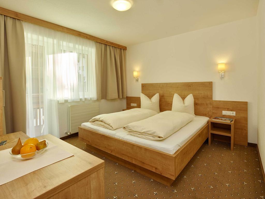 Appartement Gaestehaus Bergkristall Зельден Номер фото