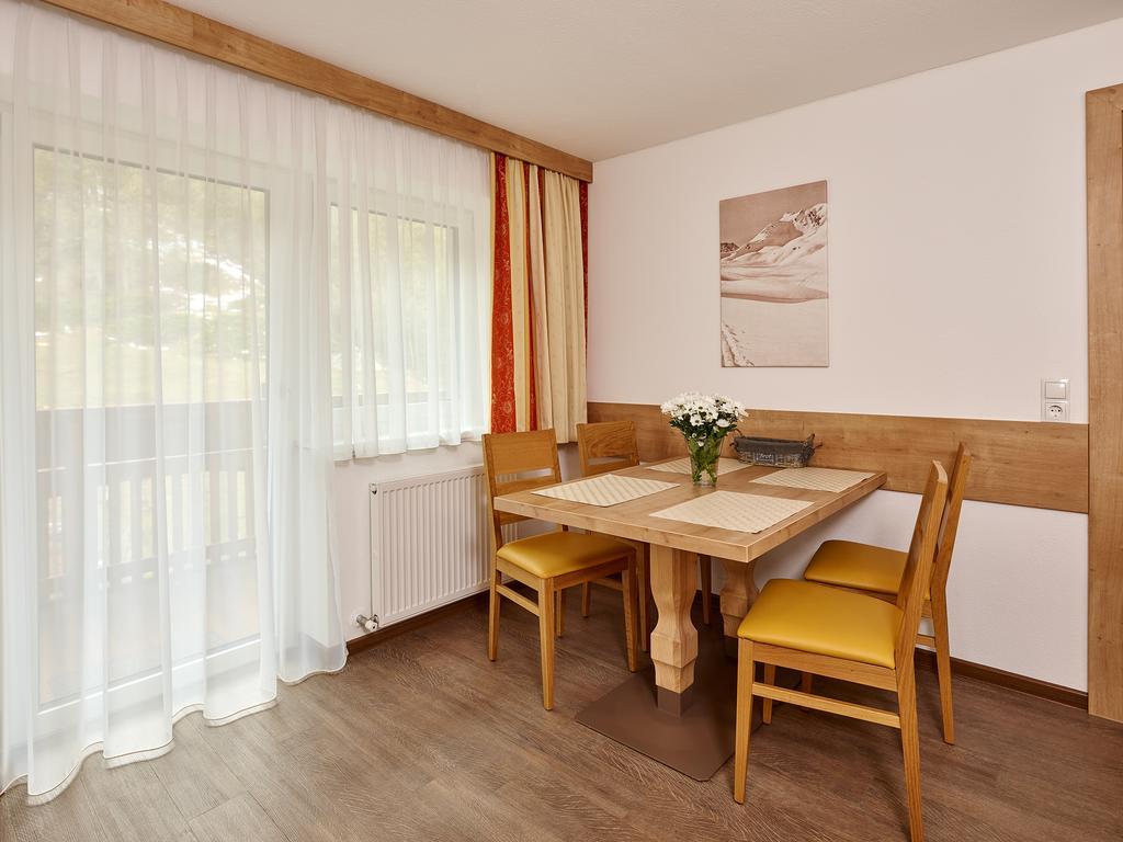 Appartement Gaestehaus Bergkristall Зельден Екстер'єр фото